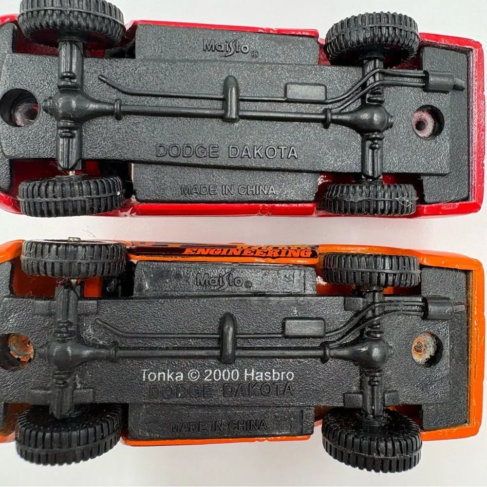 Vintage Maisto Truck and SUV Diecast Bundle Lot‎